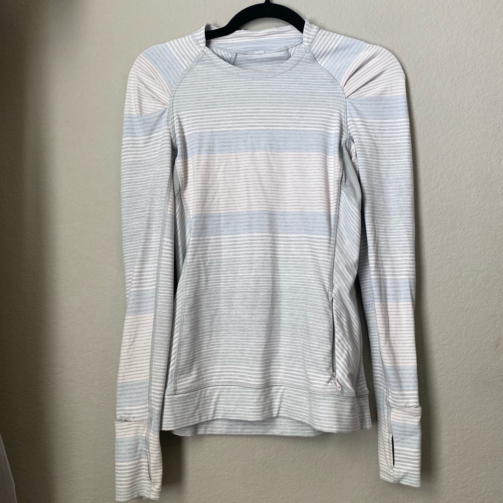 Multi color long sleeve vintage Lululemon top - size 4